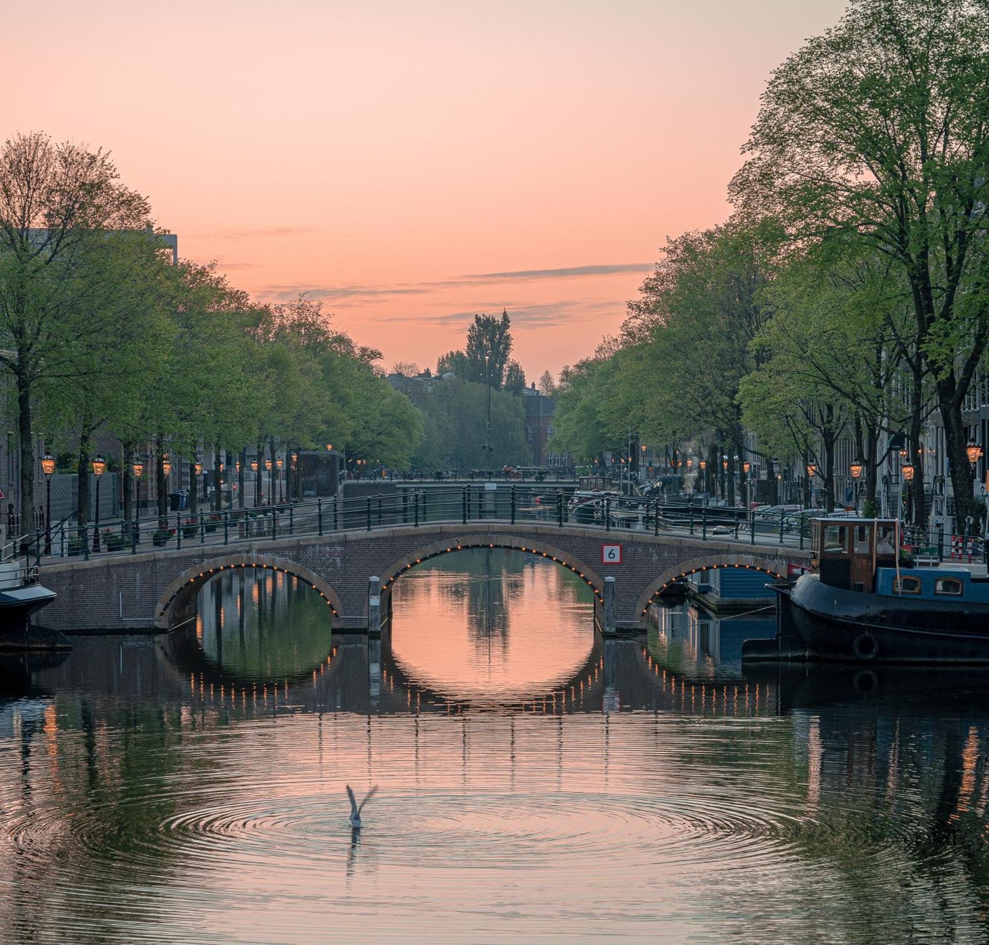 Skinny Bridge Boutique Stay Amsterdam Bagian luar foto